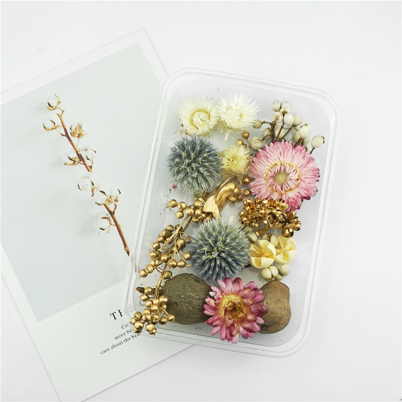 Dried flowers for resin and crafts.